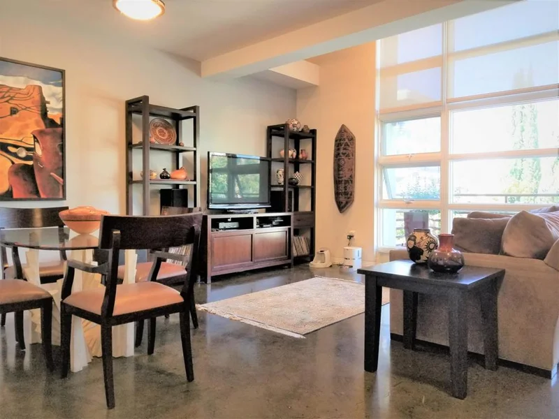 125 Raymond #208, Pasadena, CA 91103