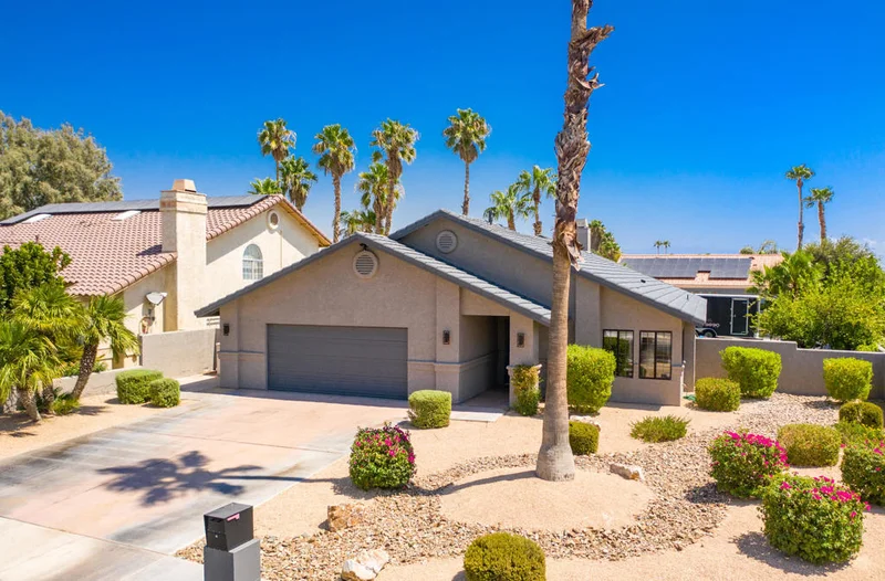 29890 Whispering Palms, Cathedral City, CA 92234