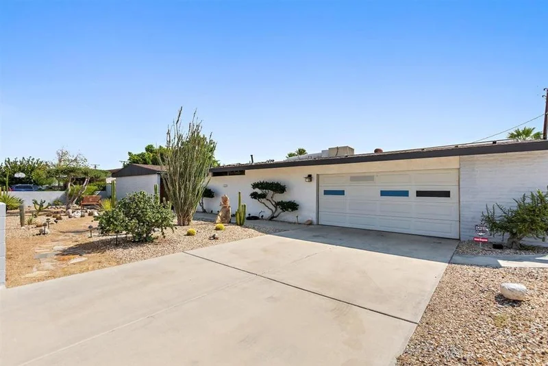 3006 Chuperosa, Palm Springs, CA 92262
