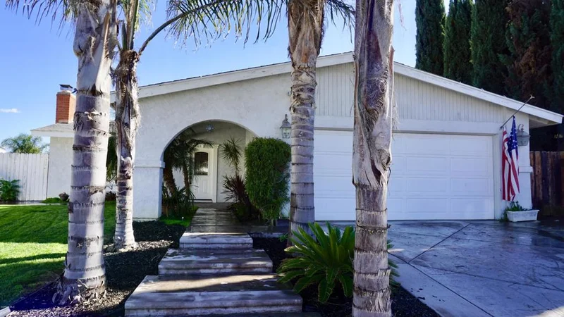 1012 Elderberry, Santa Paula, CA 93060