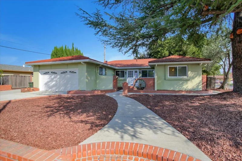 2737 Los Altos, San Jose, CA 95121