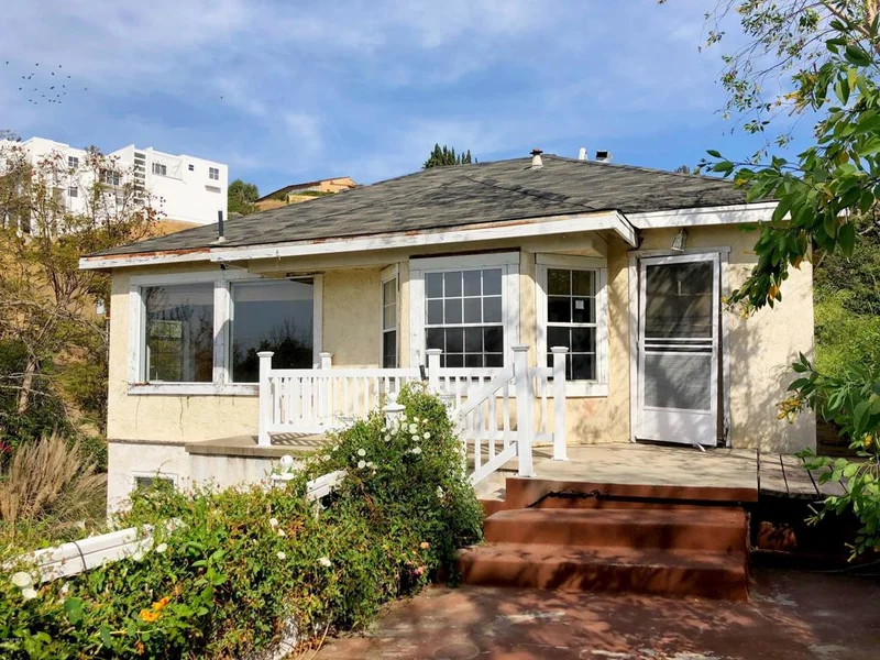 845 Mission, Camarillo, CA 93010