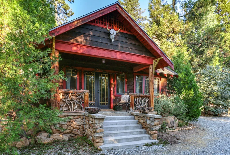 25880 Tahquitz, Idyllwild, CA 92549