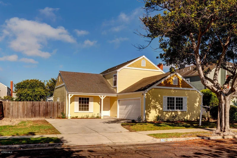 1140 Rivas, Oxnard, CA 93035