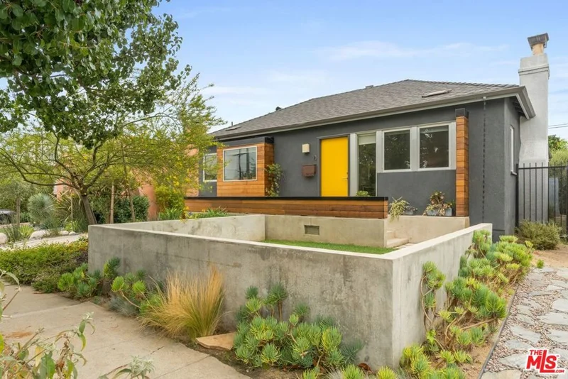 9022 24th, Los Angeles, CA 90034