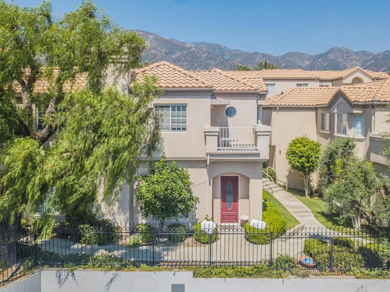 4520 Pennsylvania #137, La Crescenta, CA 91214