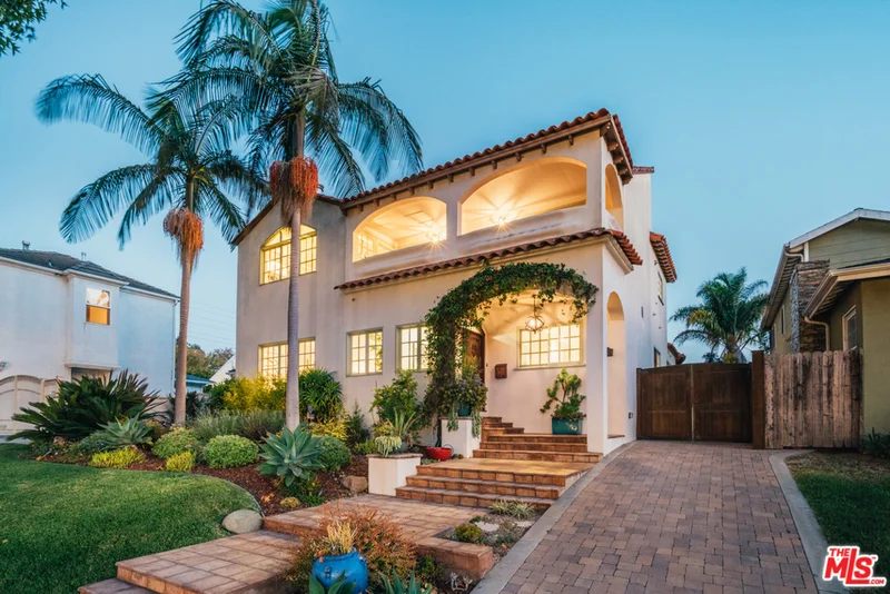 6310 Riggs, Los Angeles, CA 90045