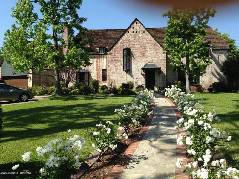 548 Vallombrosa, Pasadena, CA 91107