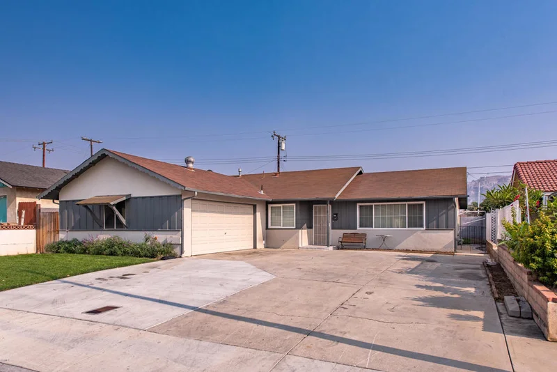 618 Center, Santa Paula, CA 93060
