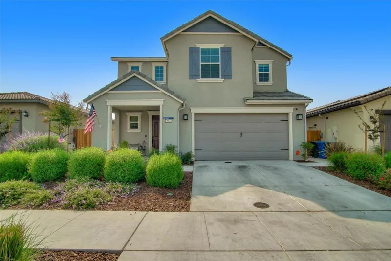 552 Cadiz Drive, Hollister, CA 95023