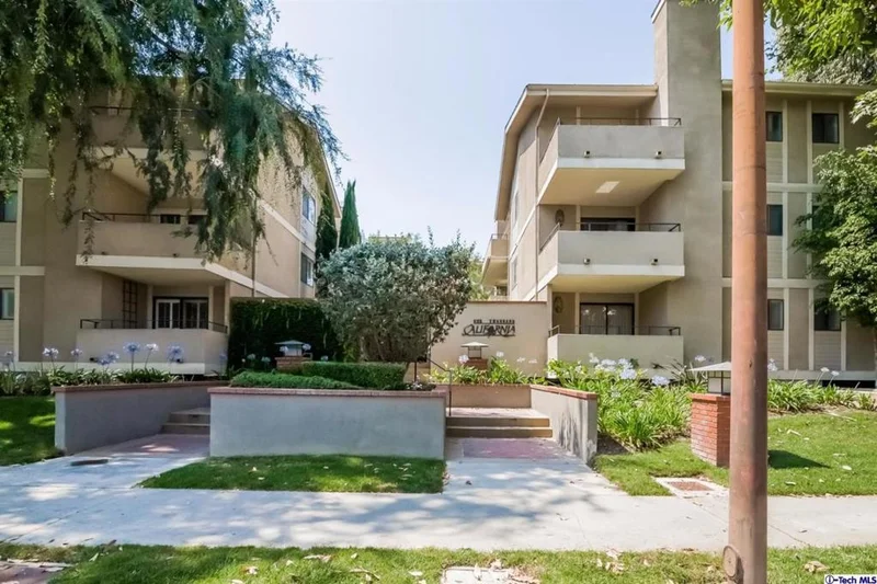 1000 California #106, Pasadena, CA 91106