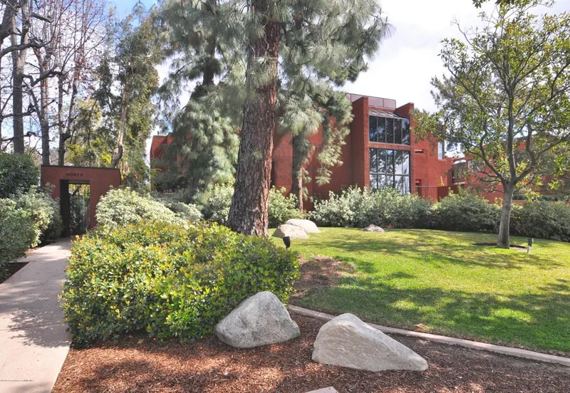 776 Orange Grove #15, Pasadena, CA 91105