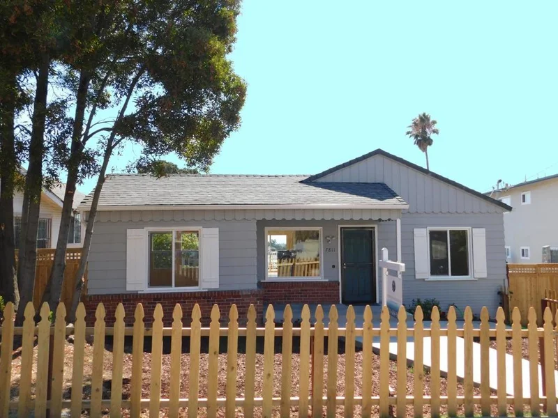 7811 Ney, Oakland, CA 94605