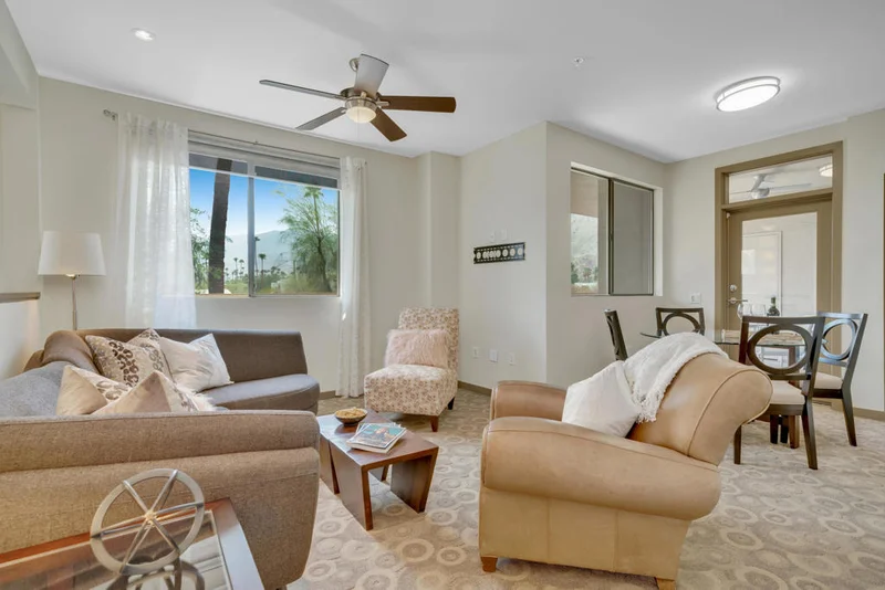 780 Palm Canyon #203, Palm Springs, CA 92264