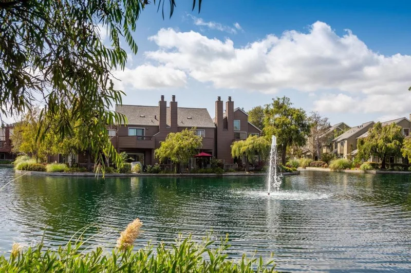 1135 Shoreline, San Mateo, CA 94404