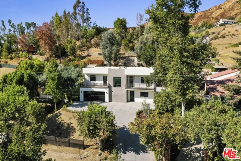 29733 Mulholland, Agoura Hills, CA 91301