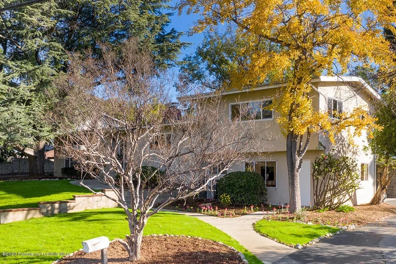 4636 El Camino Corto, La Canada Flintridge, CA 91011