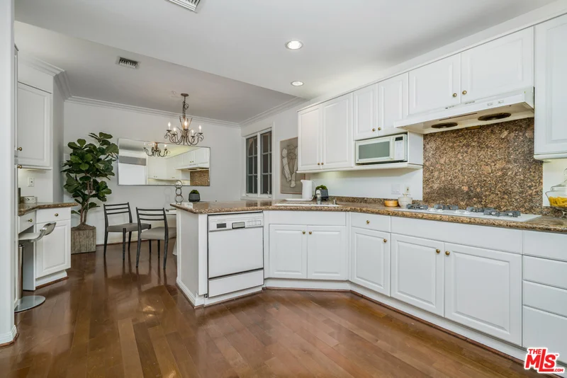 11500 San Vicente Boulevard 312, Los Angeles, CA 90049