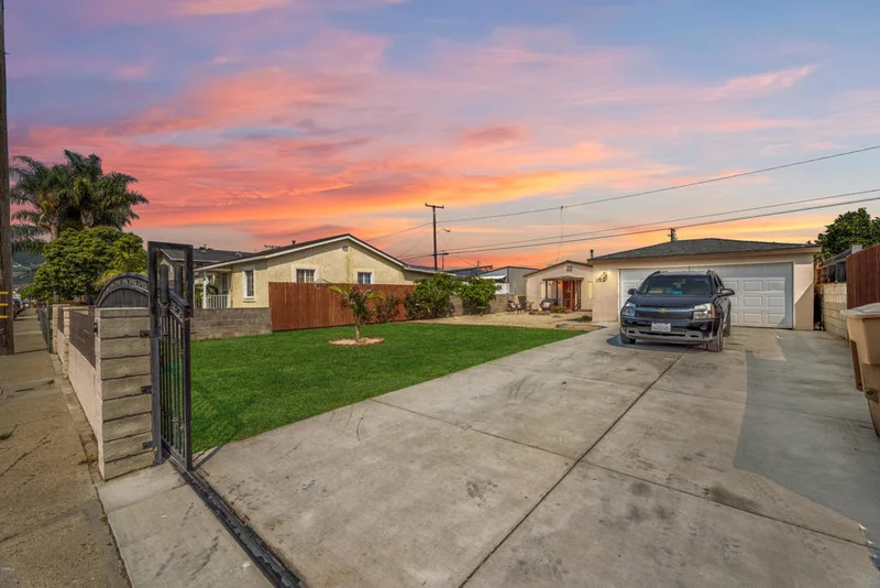 125 Comstock, Ventura, CA 93001