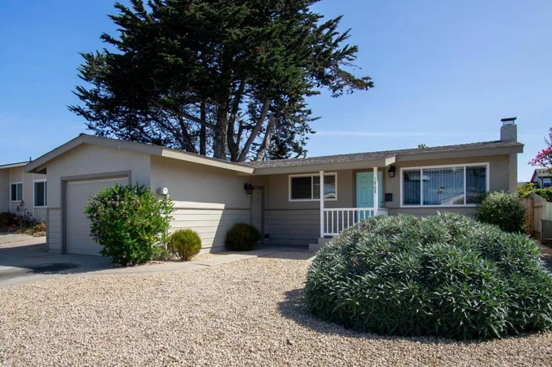 1868 Lowell, Seaside, CA 93955