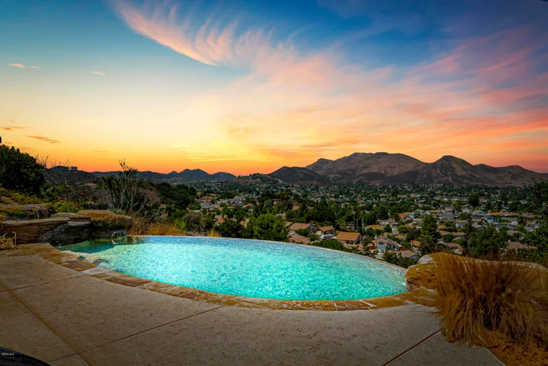 419 Helga, Newbury Park, CA 91320