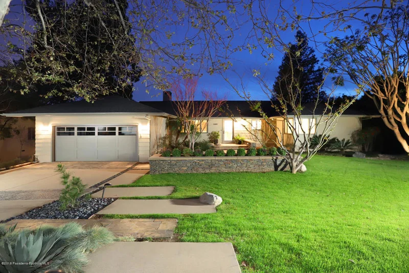 5209 Castle, La Canada Flintridge, CA 91011