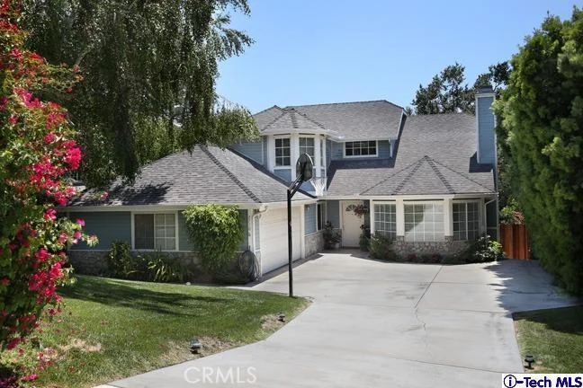 2710 Los Olivos, La Crescenta, CA 91214