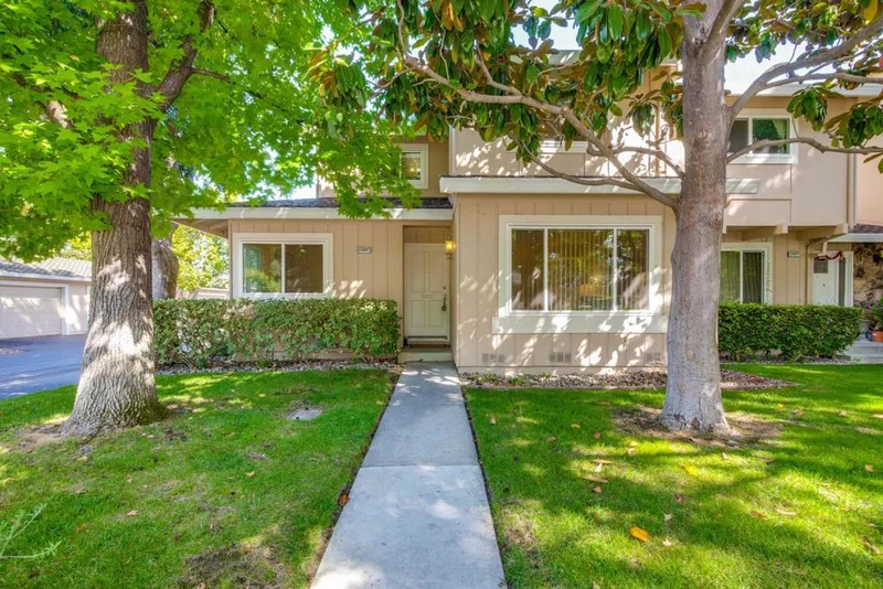 22687 Royal Oak, Cupertino, CA 95014