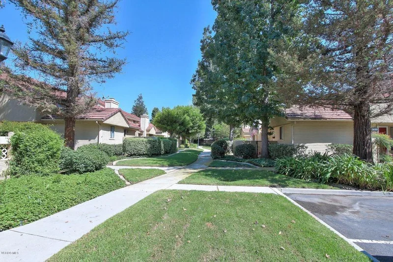 2264 Birchglen #144, Simi Valley, CA 93063