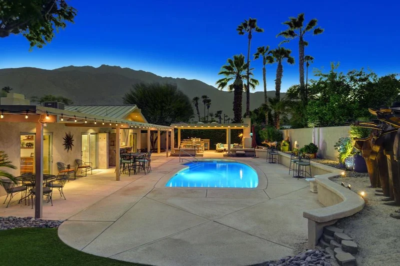 866 Louise, Palm Springs, CA 92262