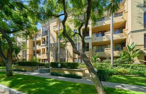 411 Oakhurst #307, Beverly Hills, CA 90210