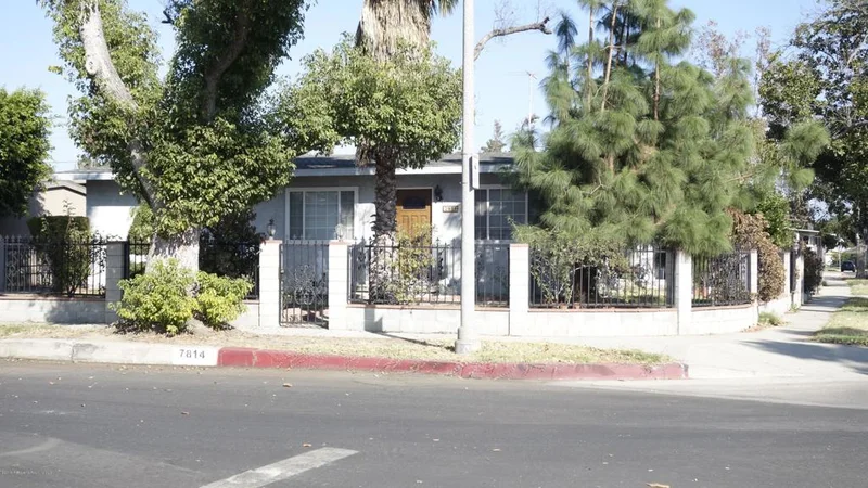 7814 Broadleaf, Panorama City, CA 91402