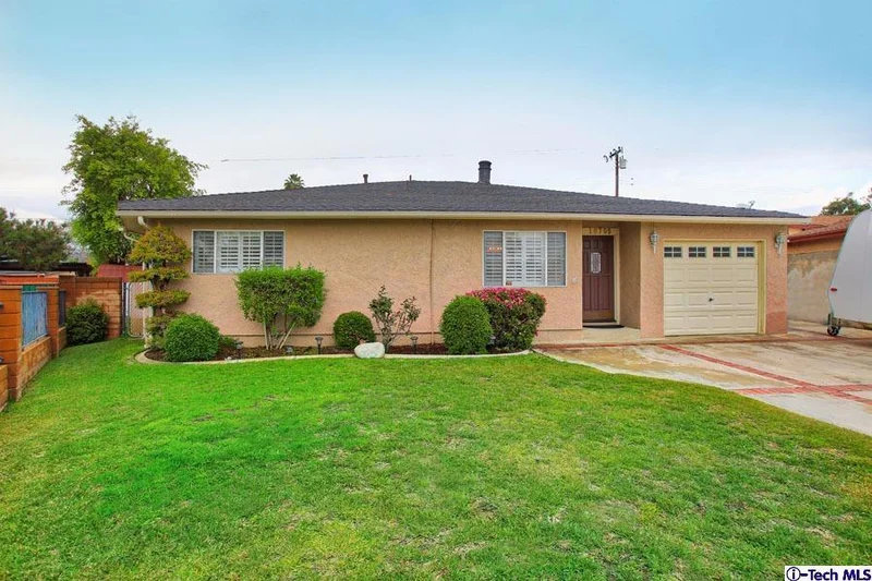 18705 Linfield, Azusa, CA 91702