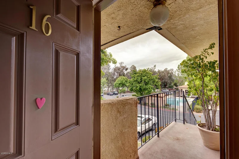 1256 Patricia #16, Simi Valley, CA 93065