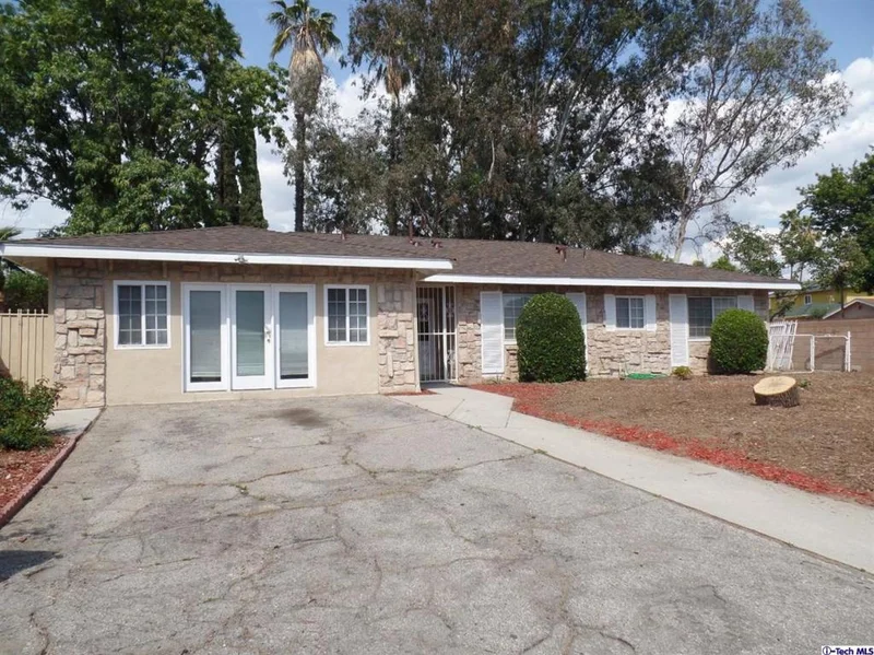 11315 Sunburst, Sylmar, CA 91342
