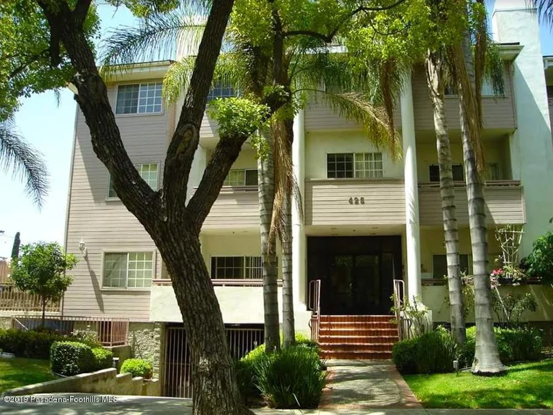 425 Piedmont #4, Glendale, CA 91206