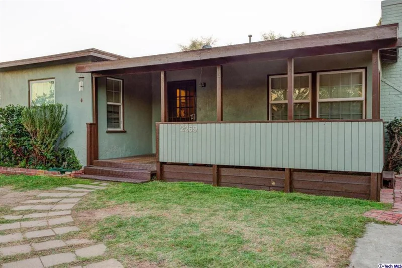 2269 El Sol Ave, Altadena, CA 91001