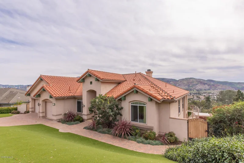 776 Monte Vista, Santa Paula, CA 93060