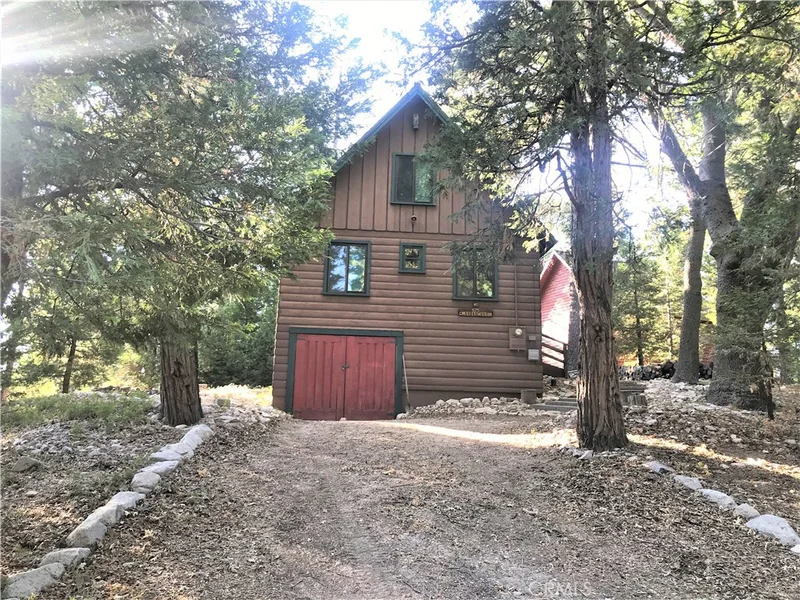 625 Crest Estates, Lake Arrowhead, CA 92352
