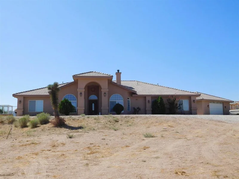 12277 Stuveling, Oak Hills, CA 92344