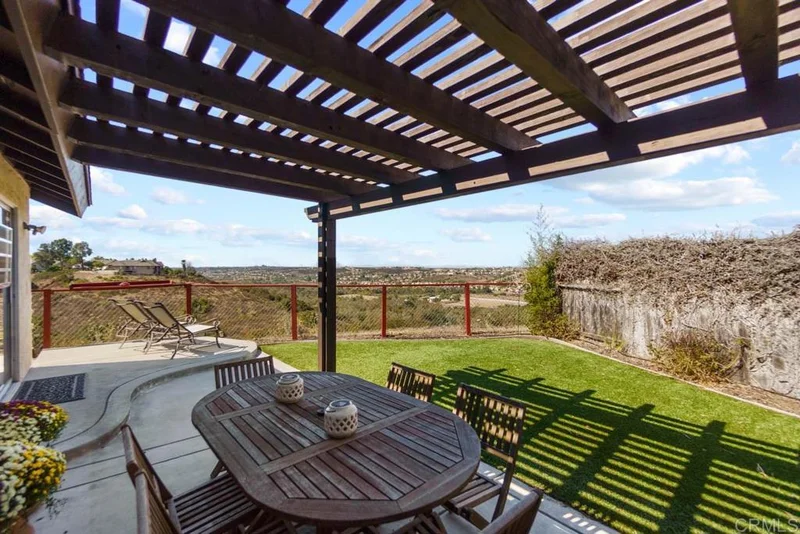 8826 Capcano, San Diego, CA 92126