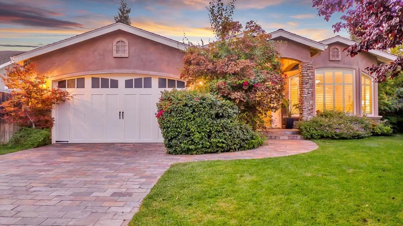 18457 Vanderbilt, Saratoga, CA 95070