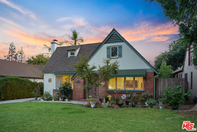 2310 Paloma, Pasadena, CA 91104