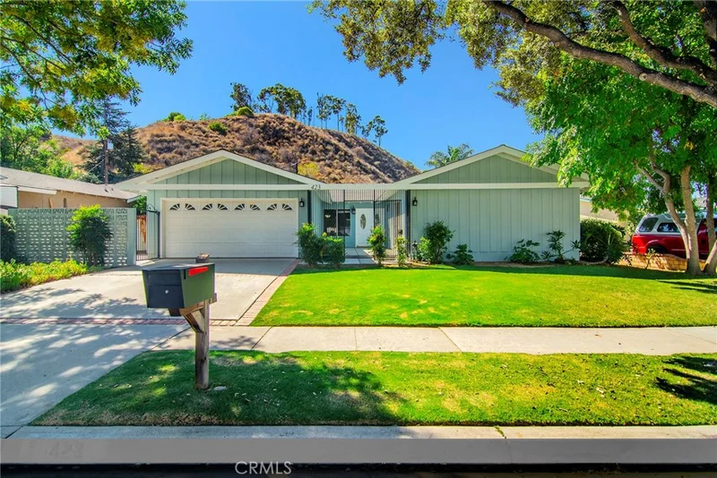 423 Talbert, Simi Valley, CA 93065