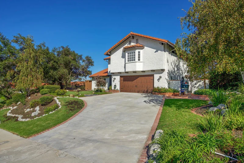 298 Larch Crest, Newbury Park, CA 91320