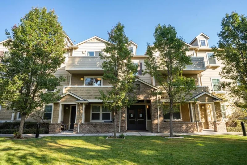 1035 Scotia #202, Sunnyvale, CA 94089
