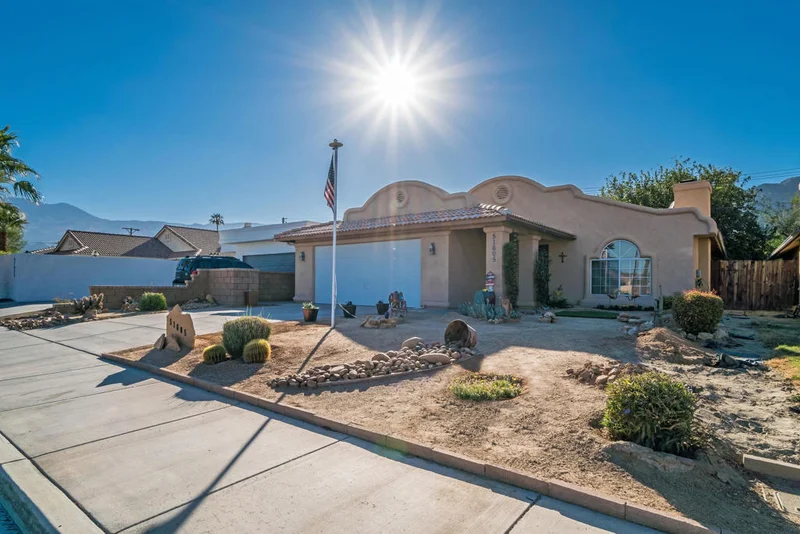 51605 Eisenhower, La Quinta, CA 92253
