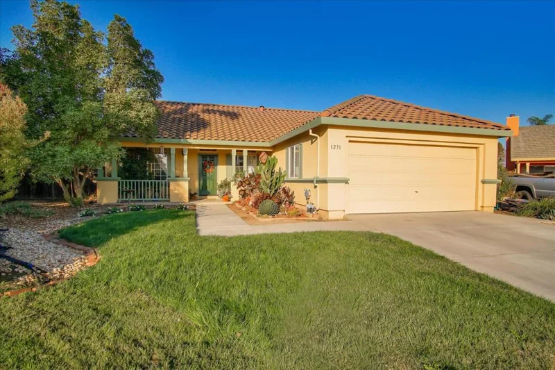 1231 Kimberly, Hollister, CA 95023