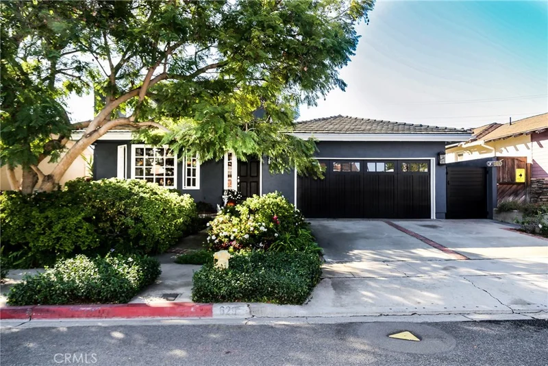 629 Sea Breeze, Seal Beach, CA 90740