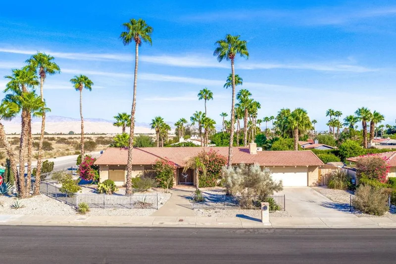 1040 Cerritos, Palm Springs, CA 92262